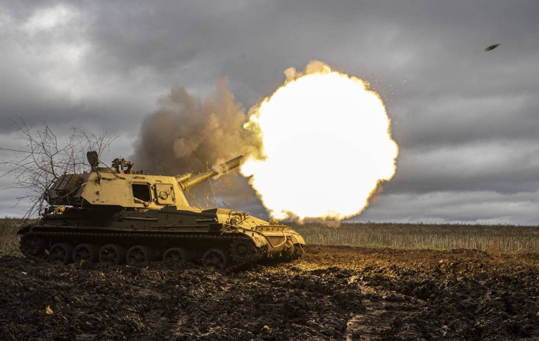 Rus mevzilerine yoğun bombardıman 13